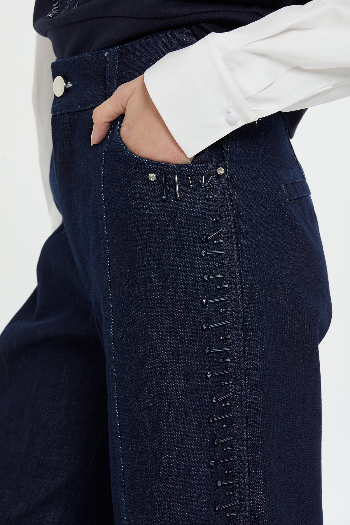 Embroidered Wide-Leg Jeans - Image 3