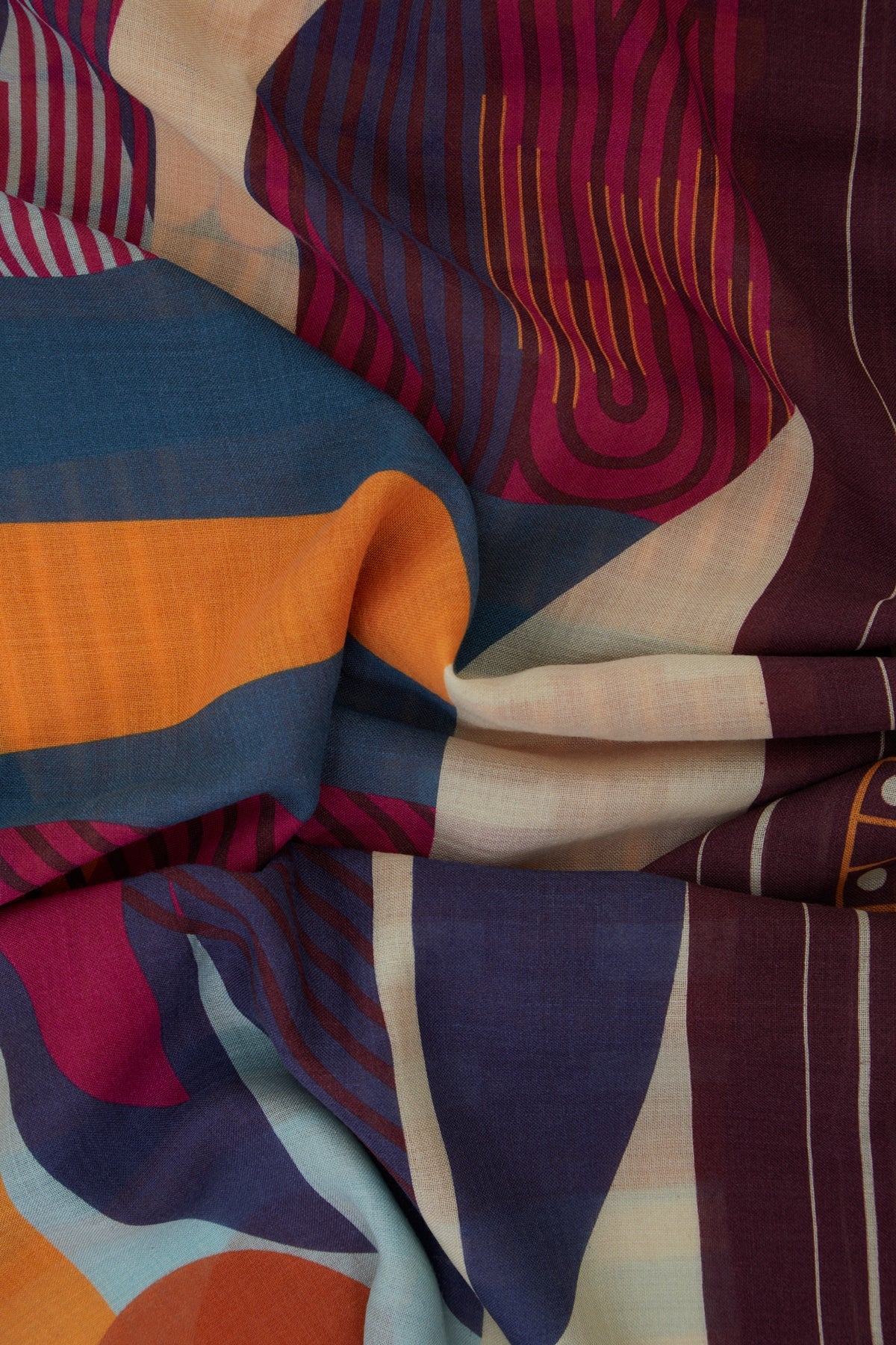 Geometric Patterned Scarf - Image 3