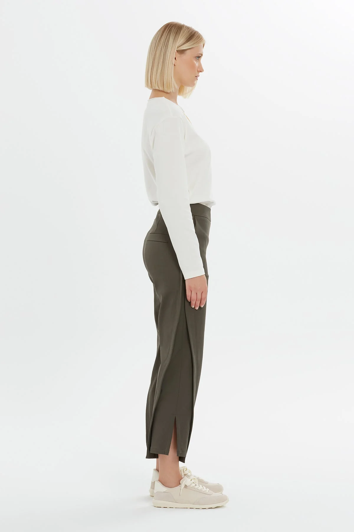 Green Butterfly Embroidered Pants - Image 2