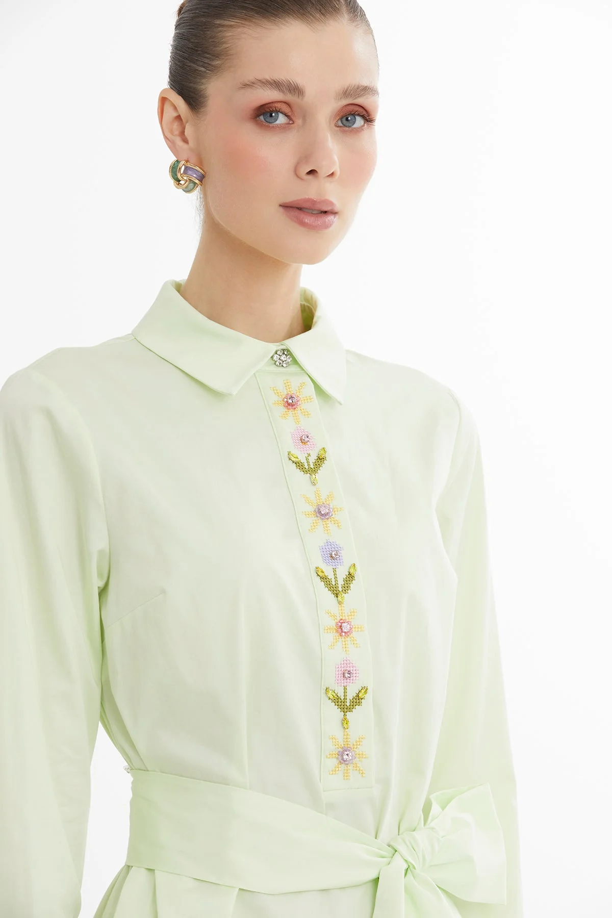 Green Embroidered Belted Midi Dress - Image 2