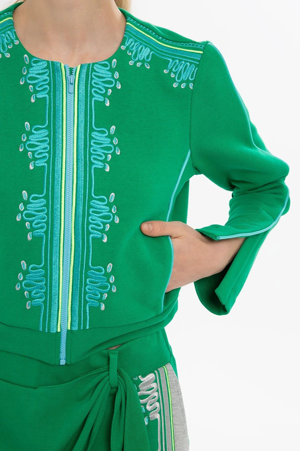 Green Embroidered Sweatshirt - Image 2