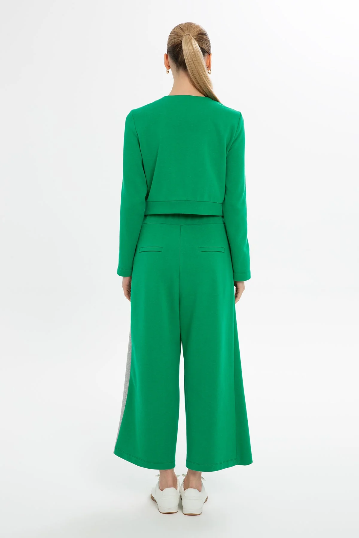 Green Embroidered Sweatshirt - Image 4