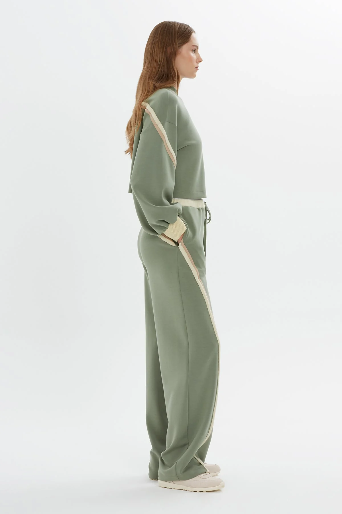 Green Stripe-Detail Sleeve Sweatshirt - Image 3