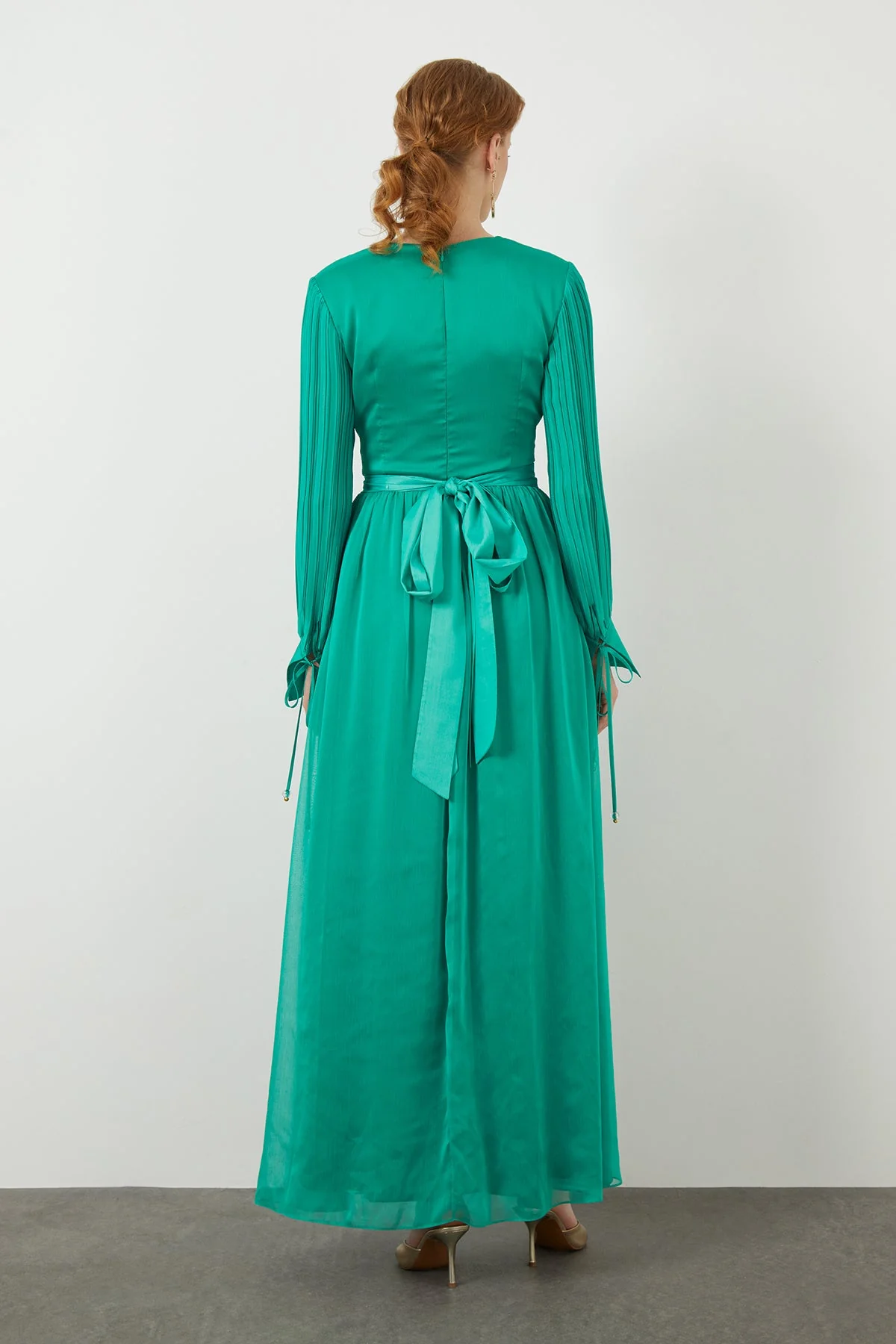 Green V-Neck Chiffon Maxi Dress - Image 4