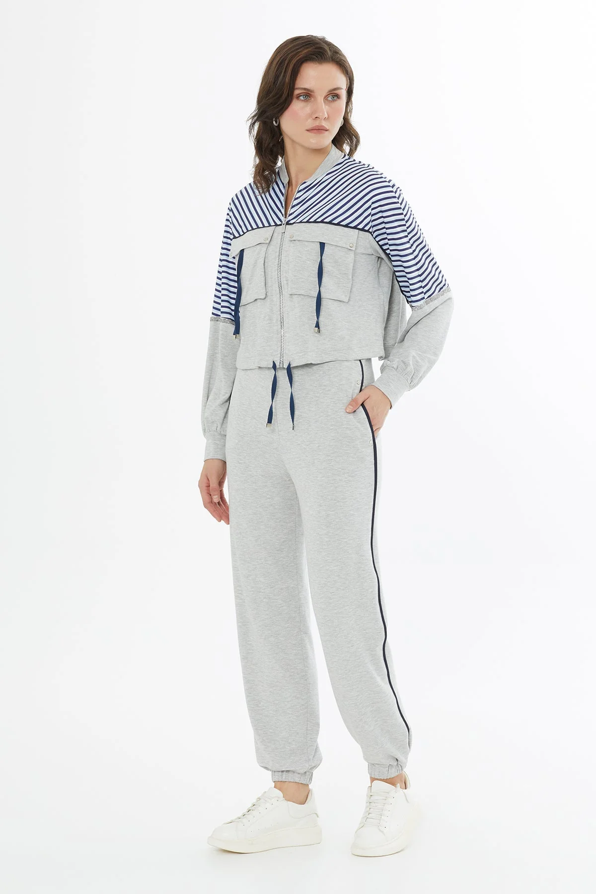 Grey Contrast-Trim Long Sleeve Sweatshirt - Image 3