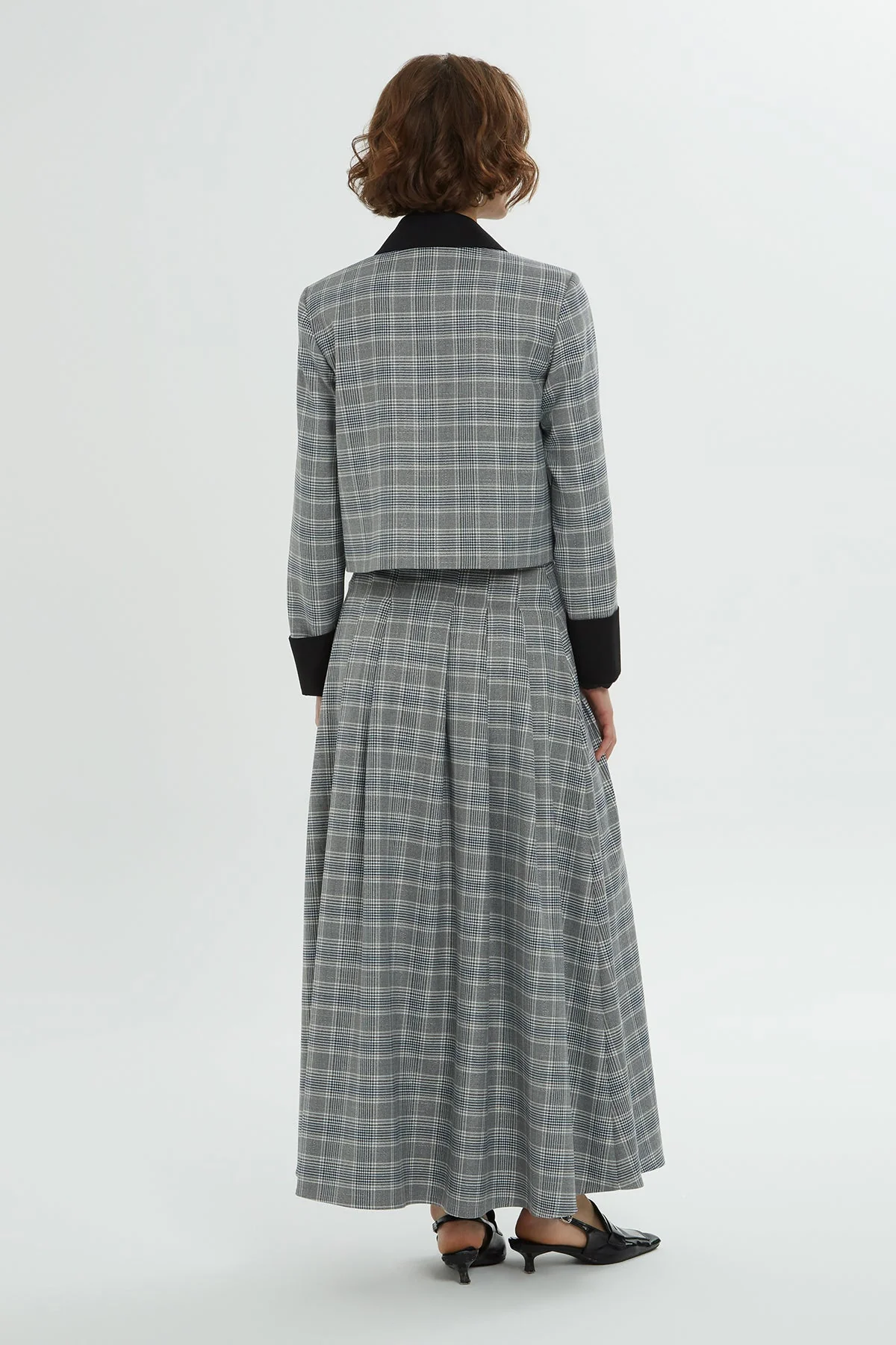 Grey Plaid-Patterned Co-Ord Set - Image 4