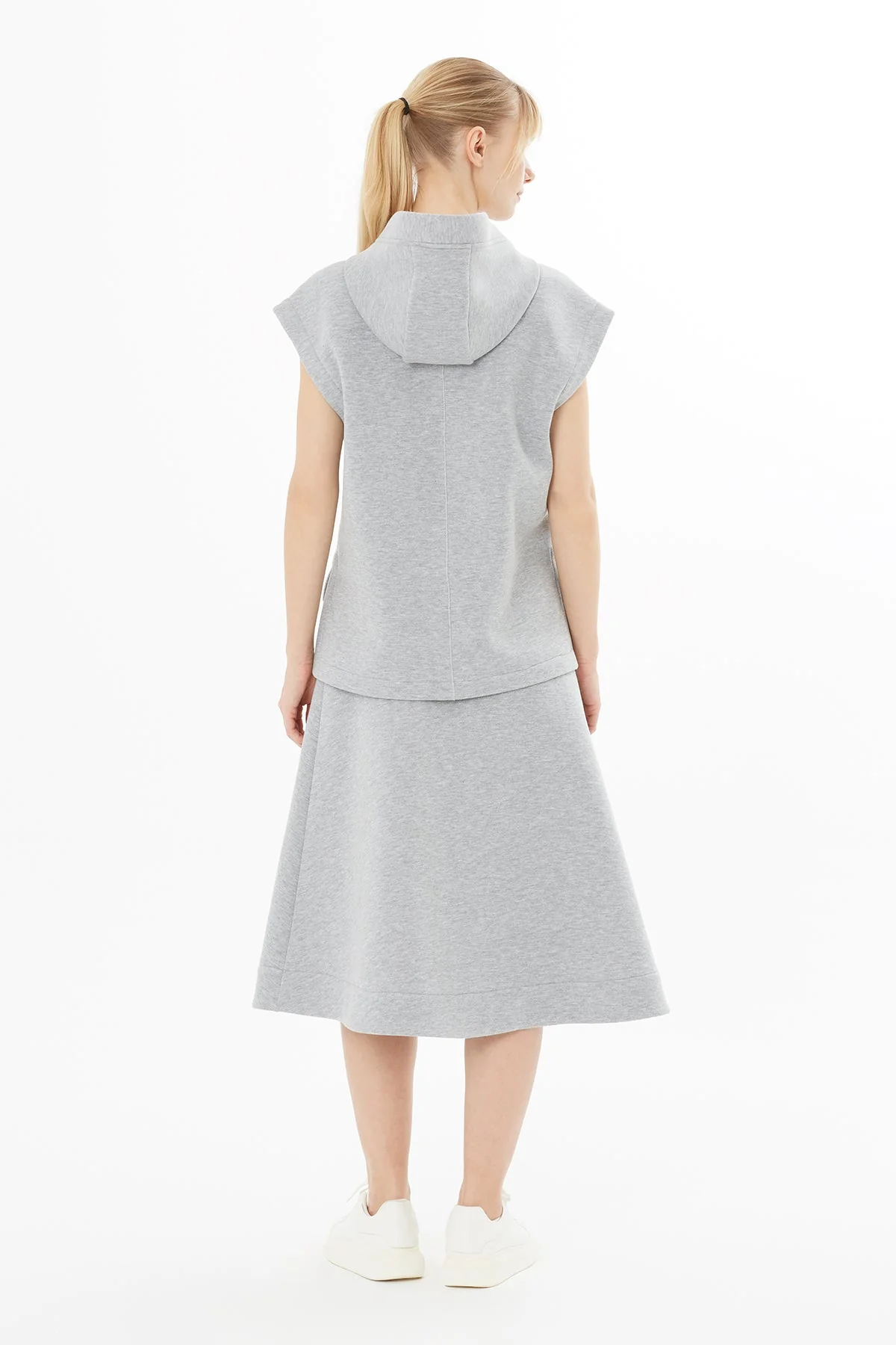 Grey Sleeveless Blouse with Logo Detail - Image 4