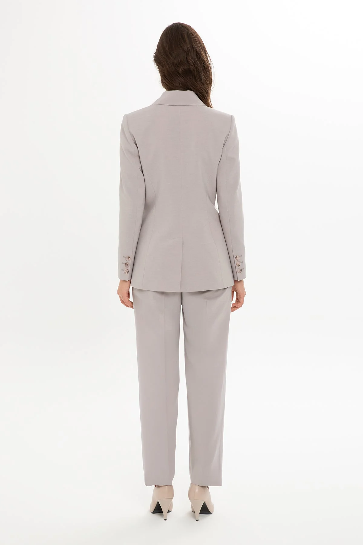 Grey Suit with Straight-Leg Trousers - Image 3