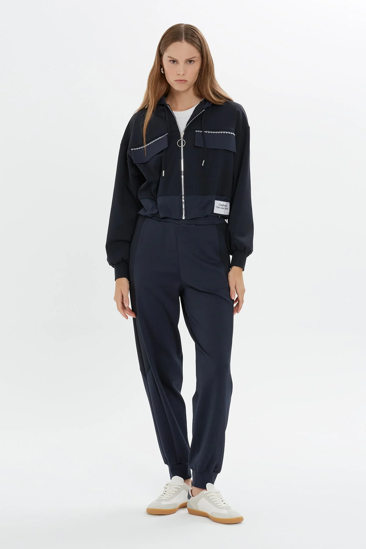 Hooded Pocket Crop Sweatshirt - Image 2