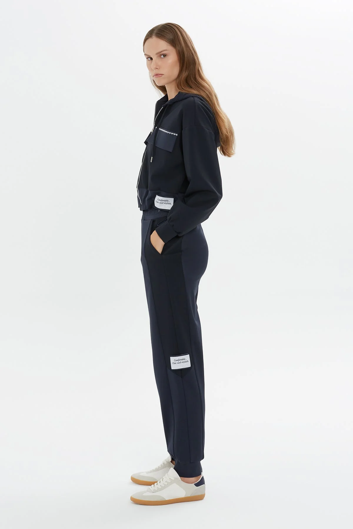 Hooded Pocket Crop Sweatshirt - Image 3