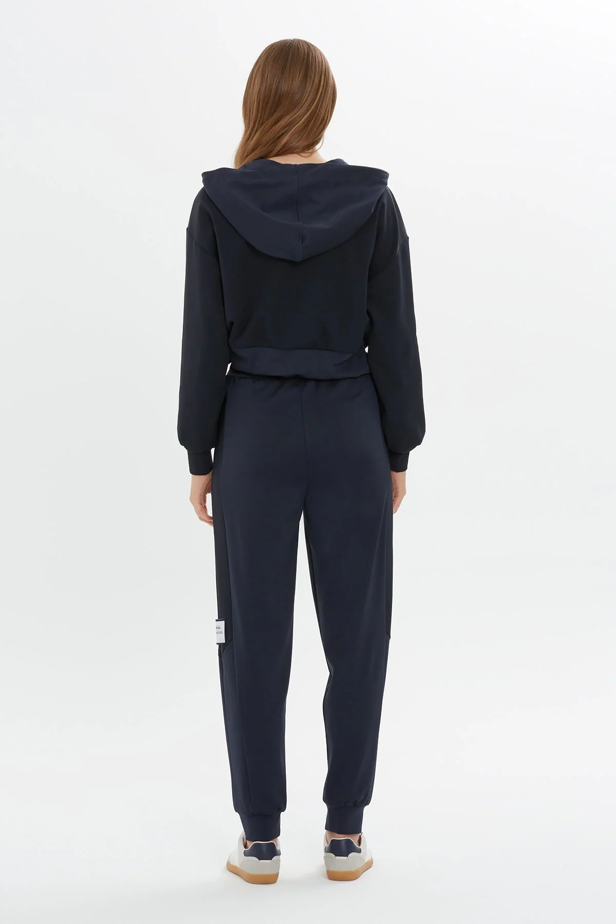 Hooded Pocket Crop Sweatshirt - Image 4