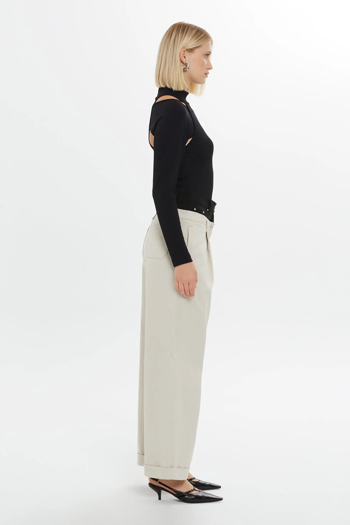 Laser-Detail Pleated Wide-Leg Pants - Image 4