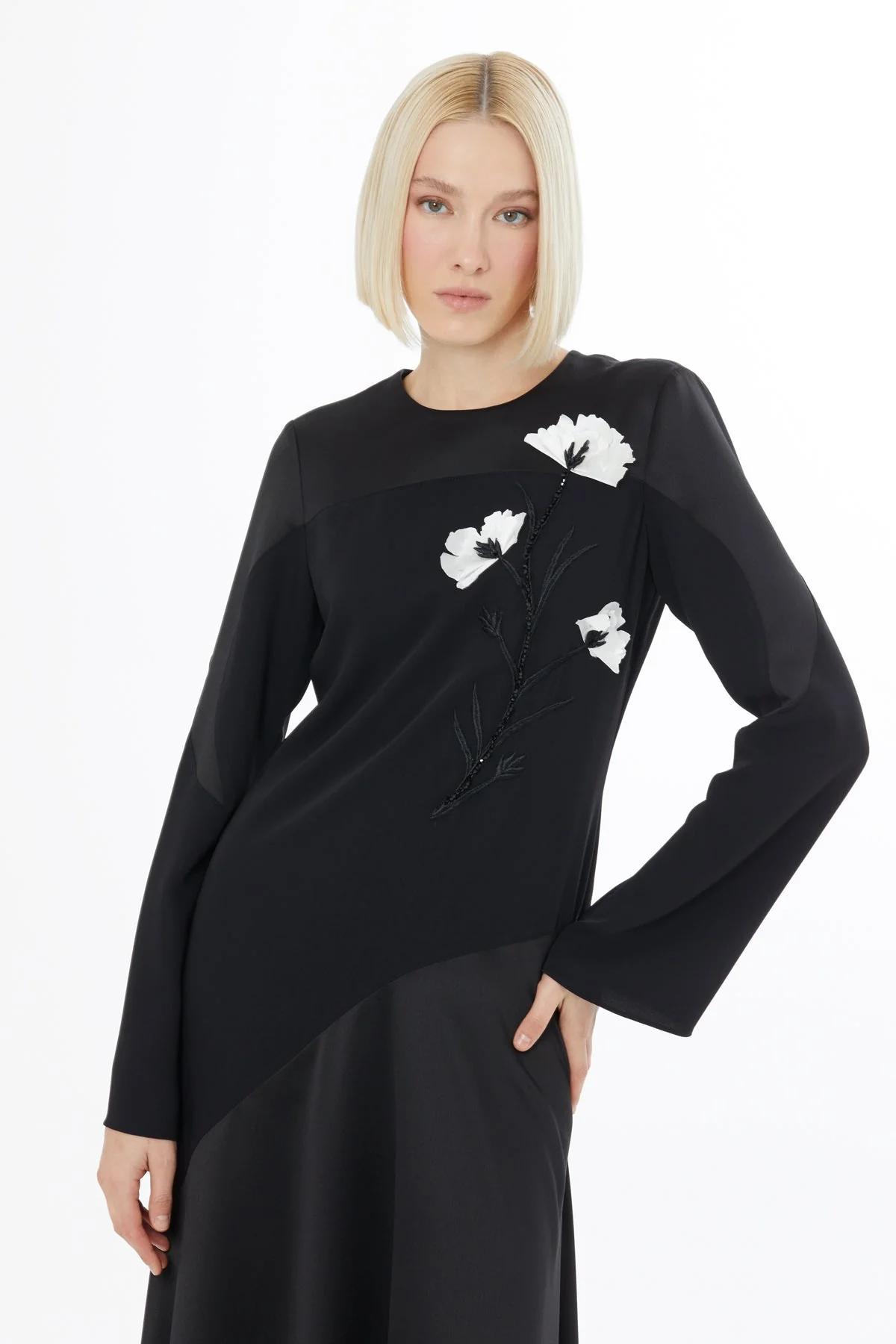 Long Sleeve Embroidered Maxi Dress - Image 2