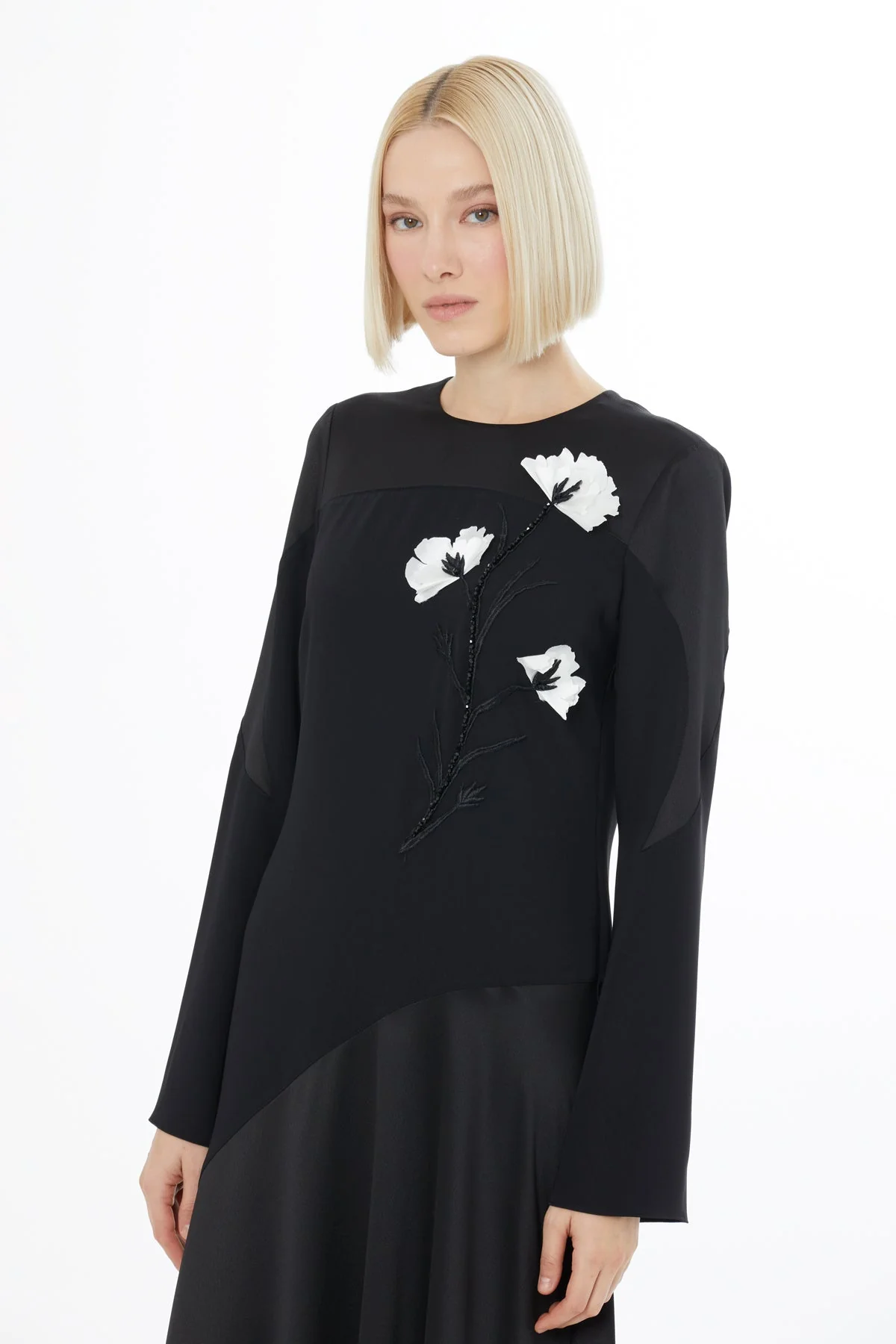 Long Sleeve Embroidered Maxi Dress - Image 3