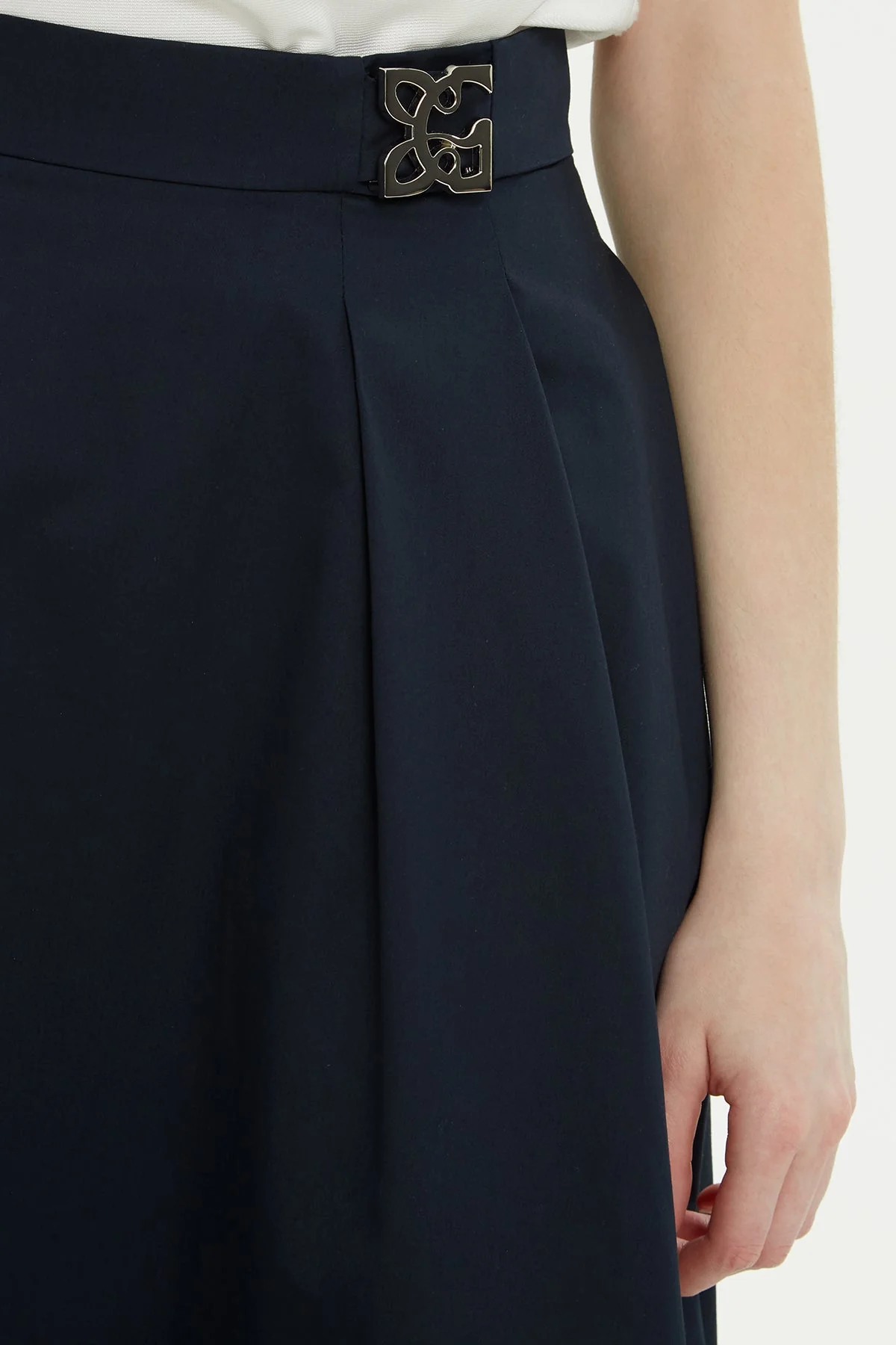 Navy Buckle-Detail Cotton Midi Skirt - Image 2