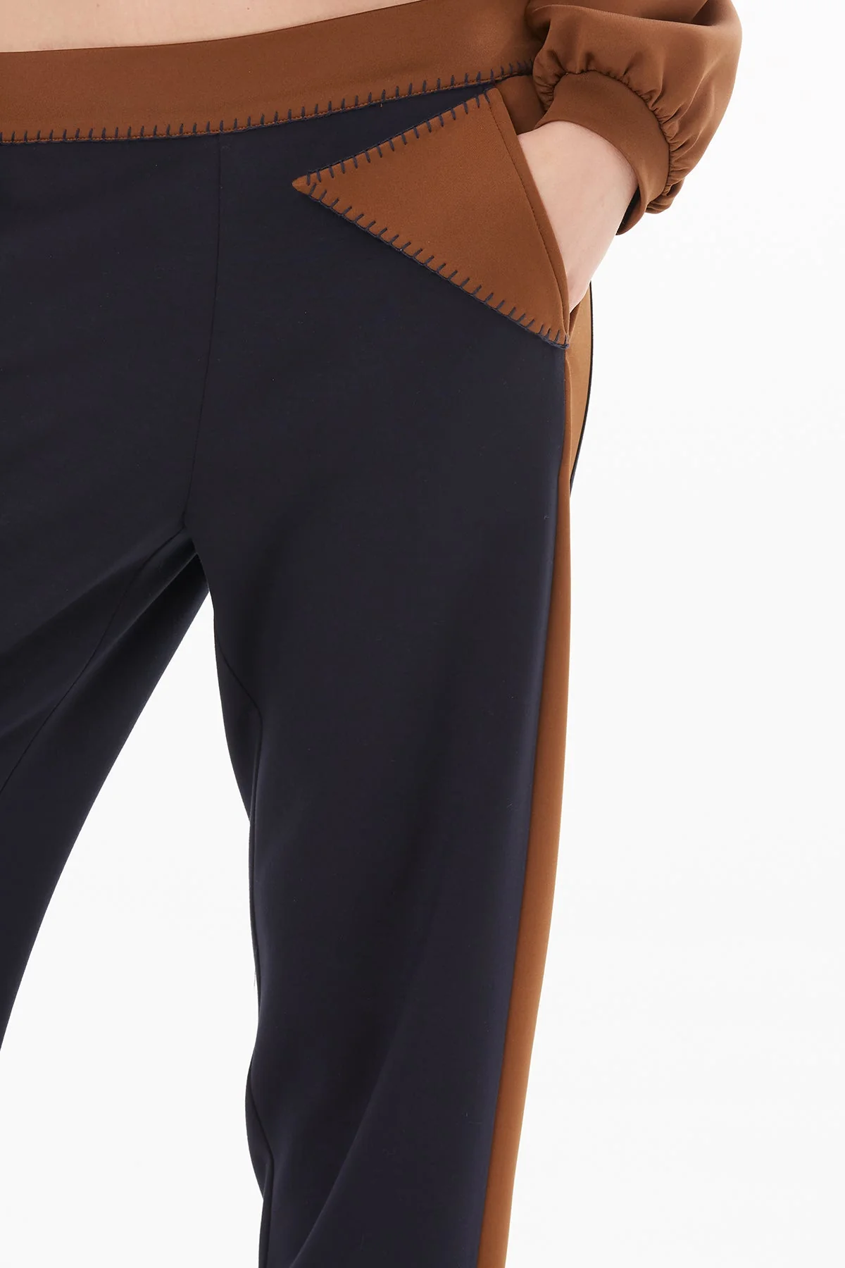 Navy Carrot Fit Sweatpants - Image 3