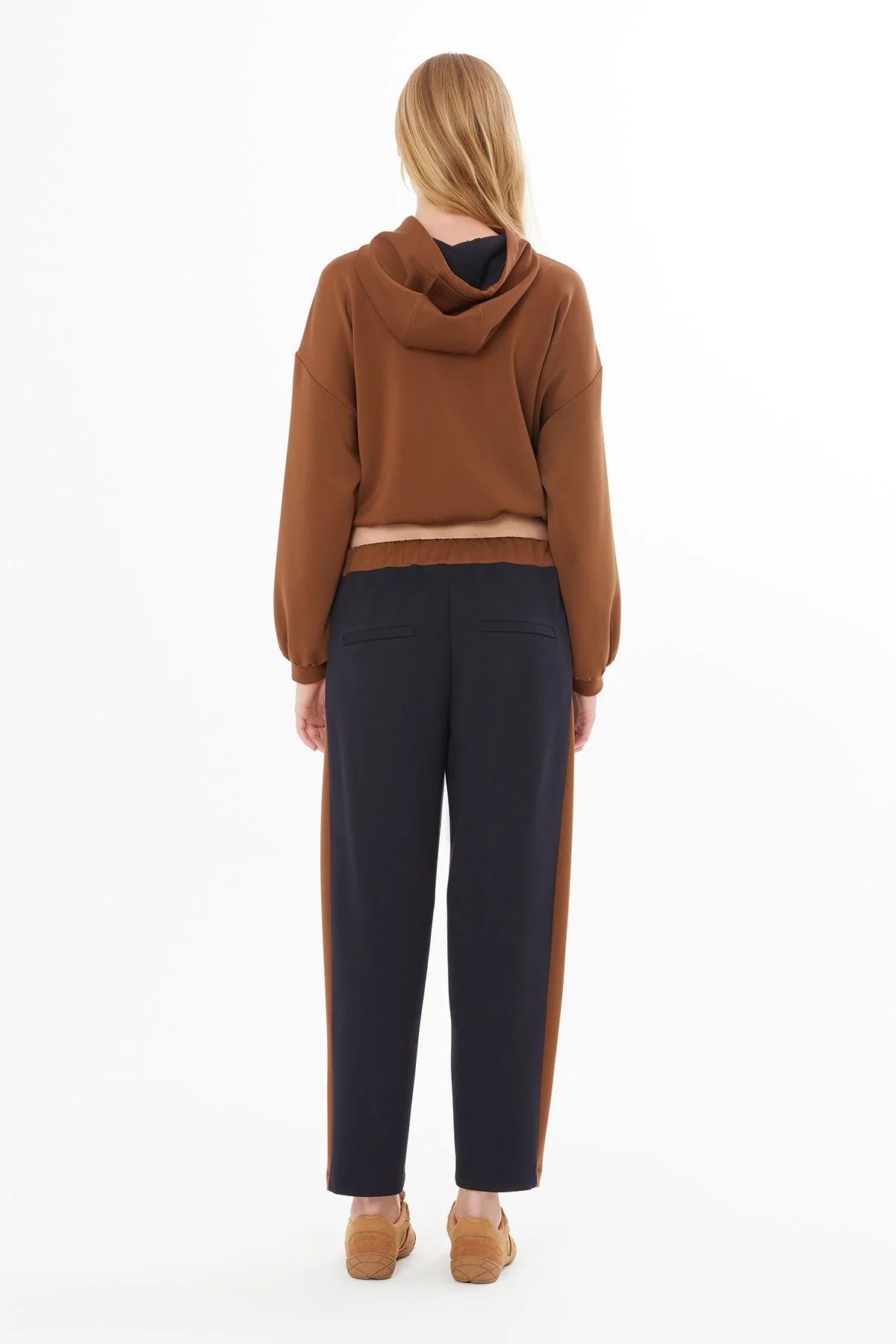 Navy Carrot Fit Sweatpants - Image 4