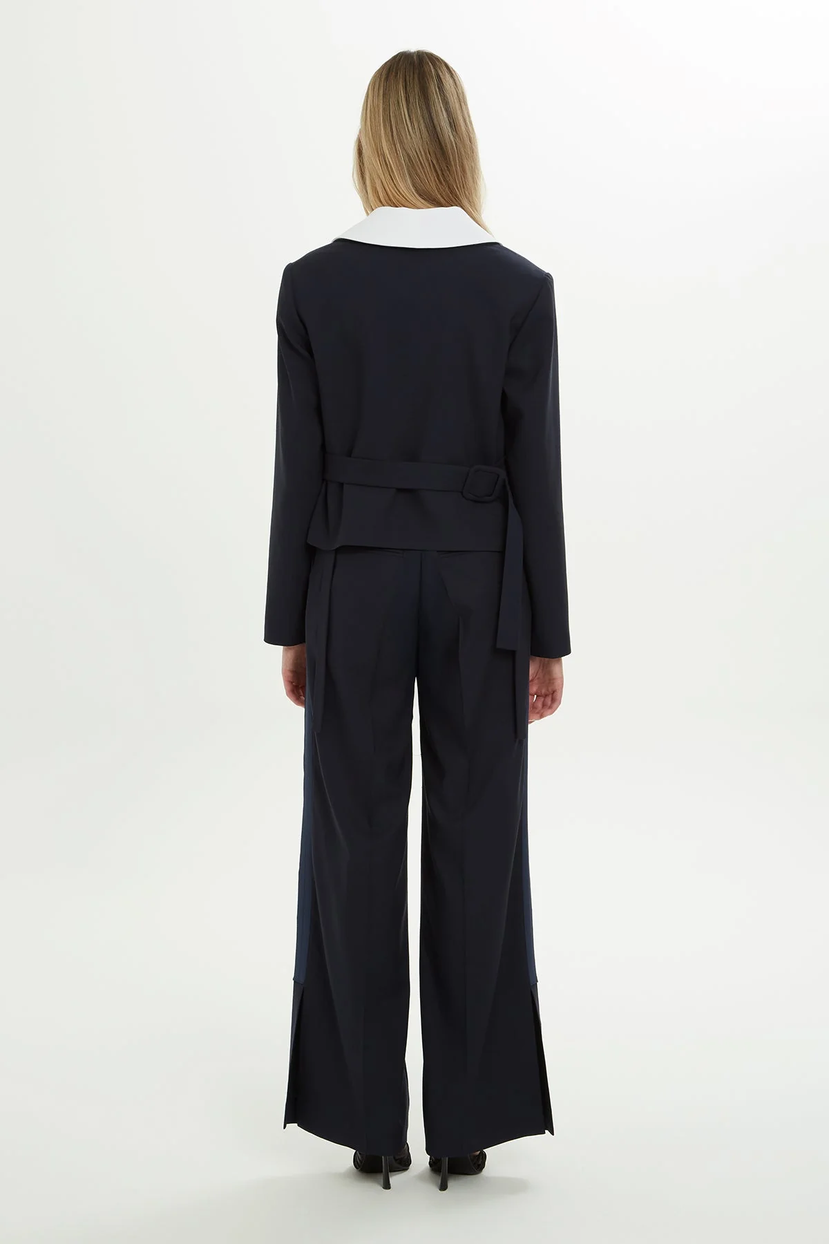 Navy Contrast-Collar Jacket - Image 4