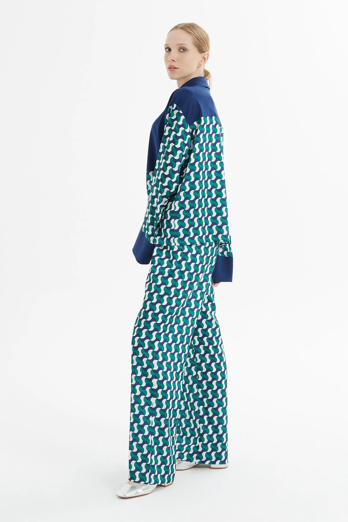 Navy Geometric-Pattern Tracksuit - Image 4