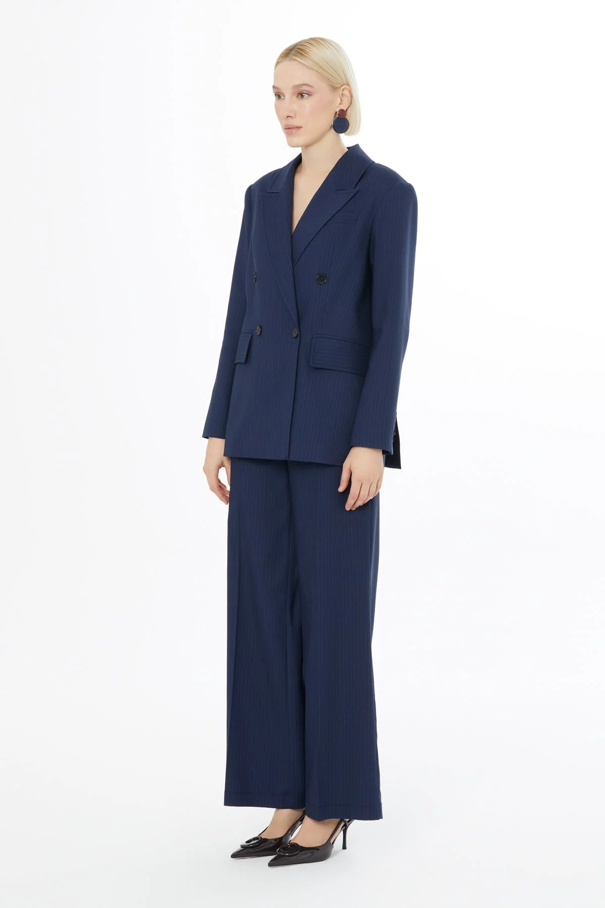 Navy Suit with Double-Breasted Jacket - Image 3