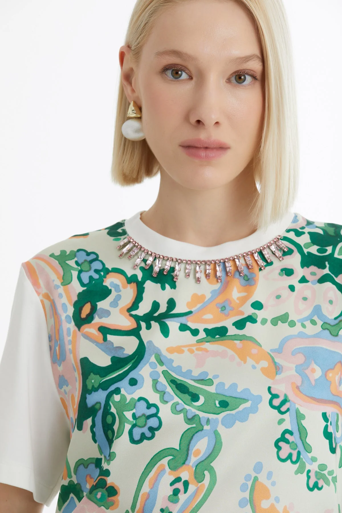 Necklace-Detail Printed T-Shirt - Image 3
