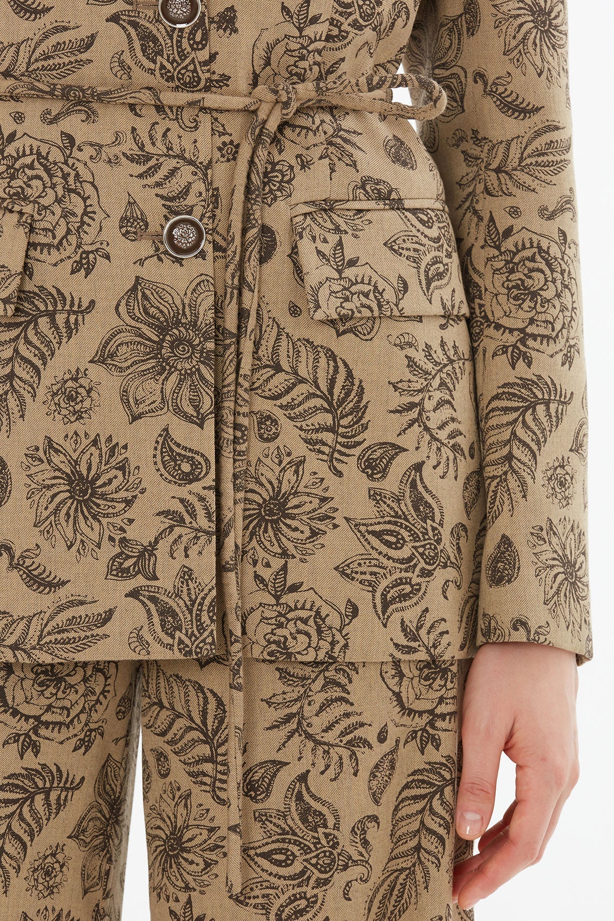 Patterned Jacket and Trousers Set - Image 2