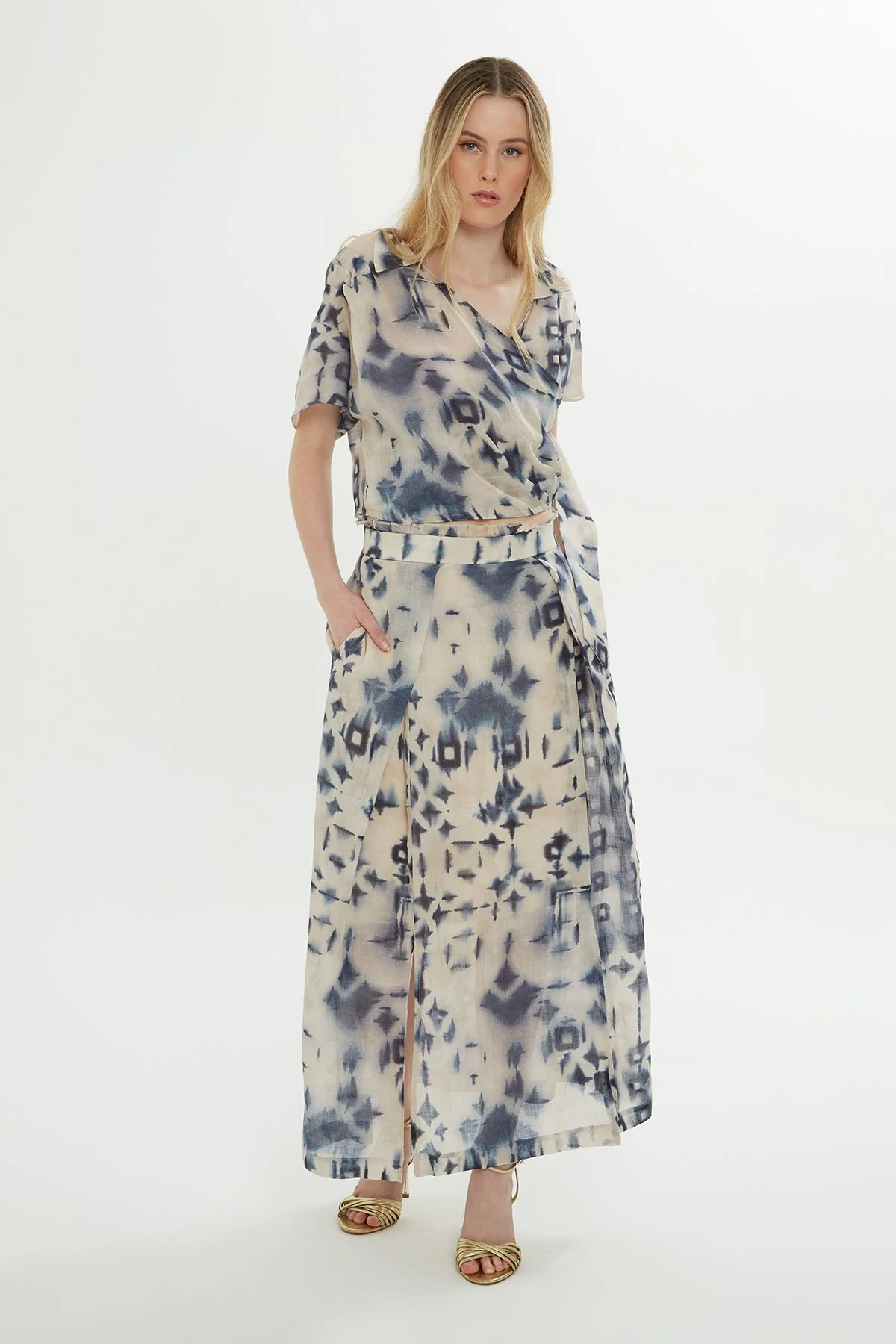 Patterned Slit-Detail Midi Skirt - Image 3
