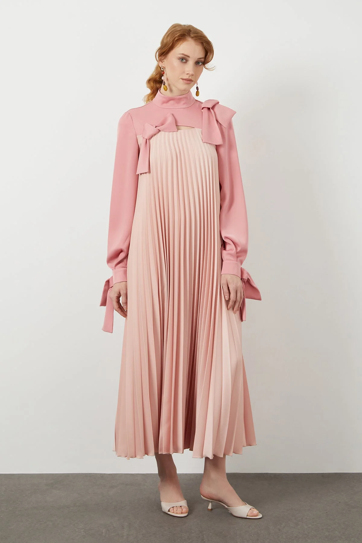 Pink Bow-Detail Pleated Midi Dress - Image 2