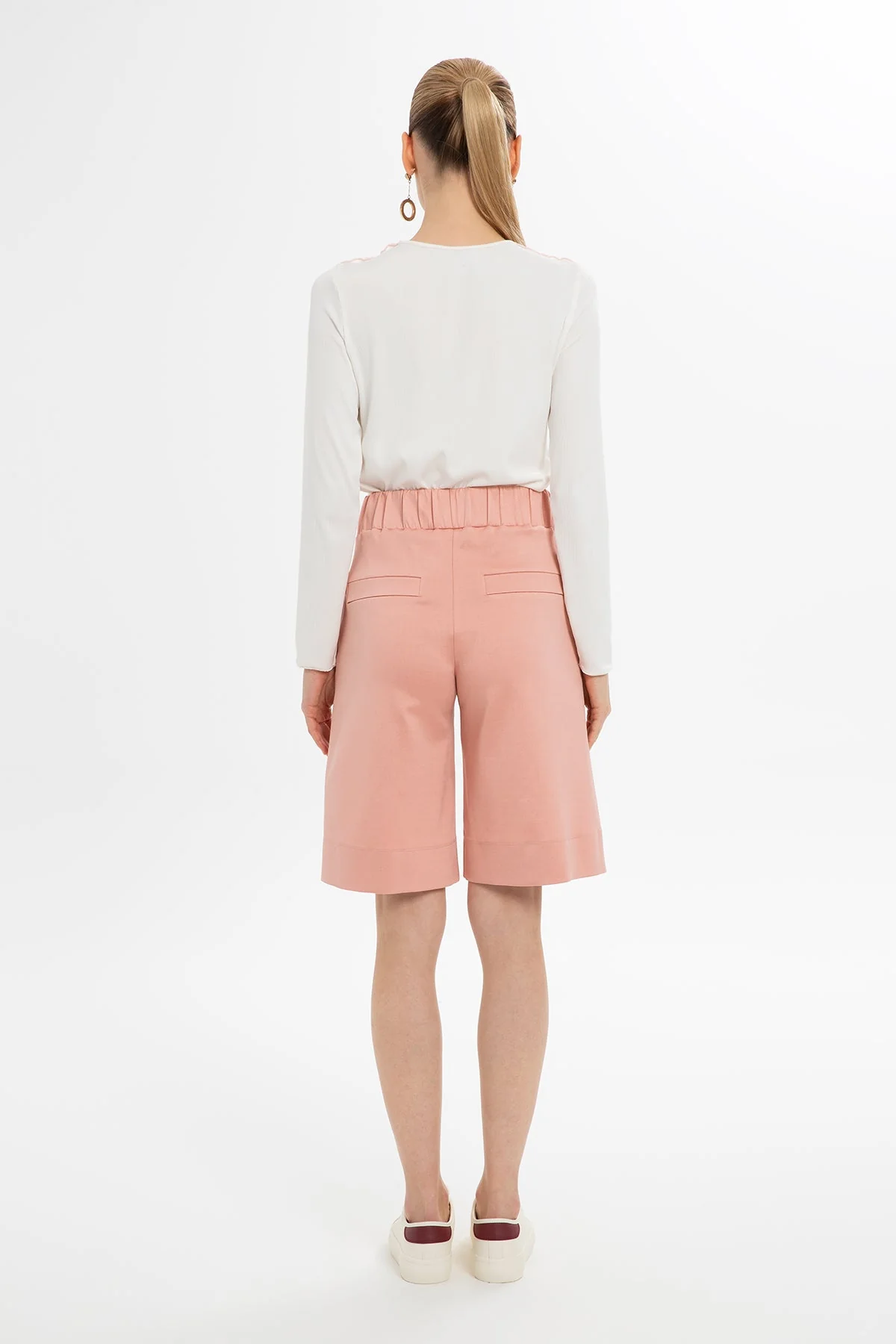 Pink Embroidered Front Shorts - Image 4