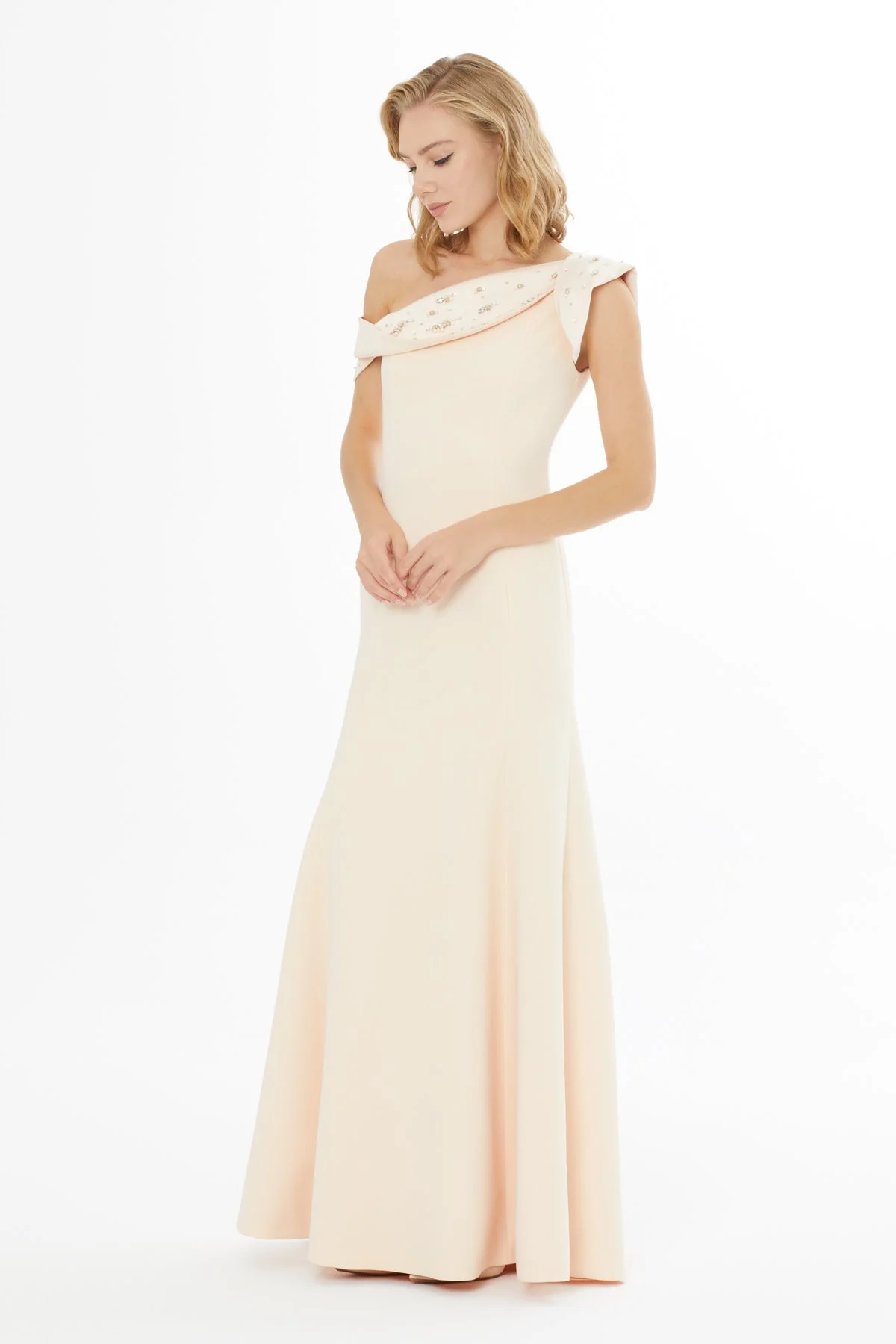 Pink Low-Neck Maxi Dress - Image 3