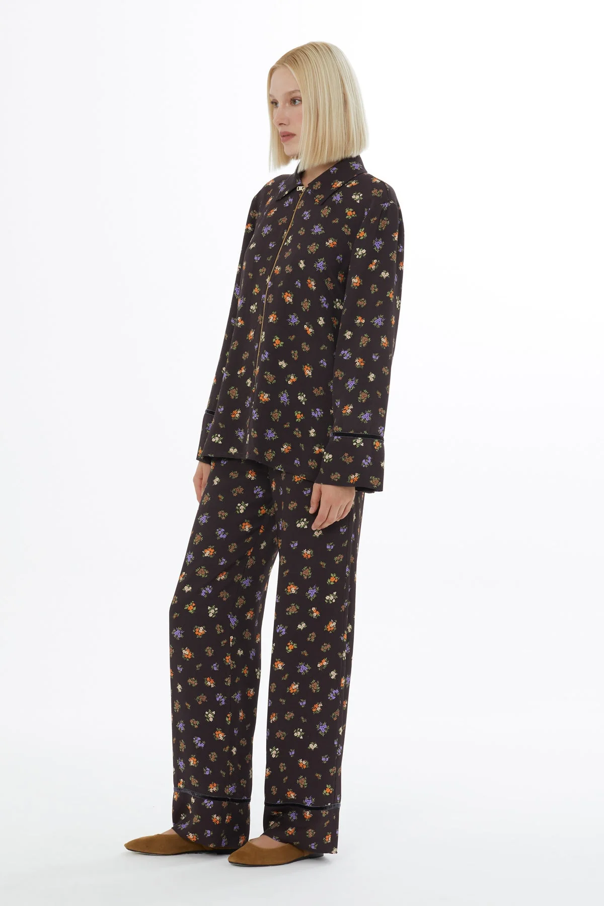 Printed Comfortable Zip-Up Suit - Image 2