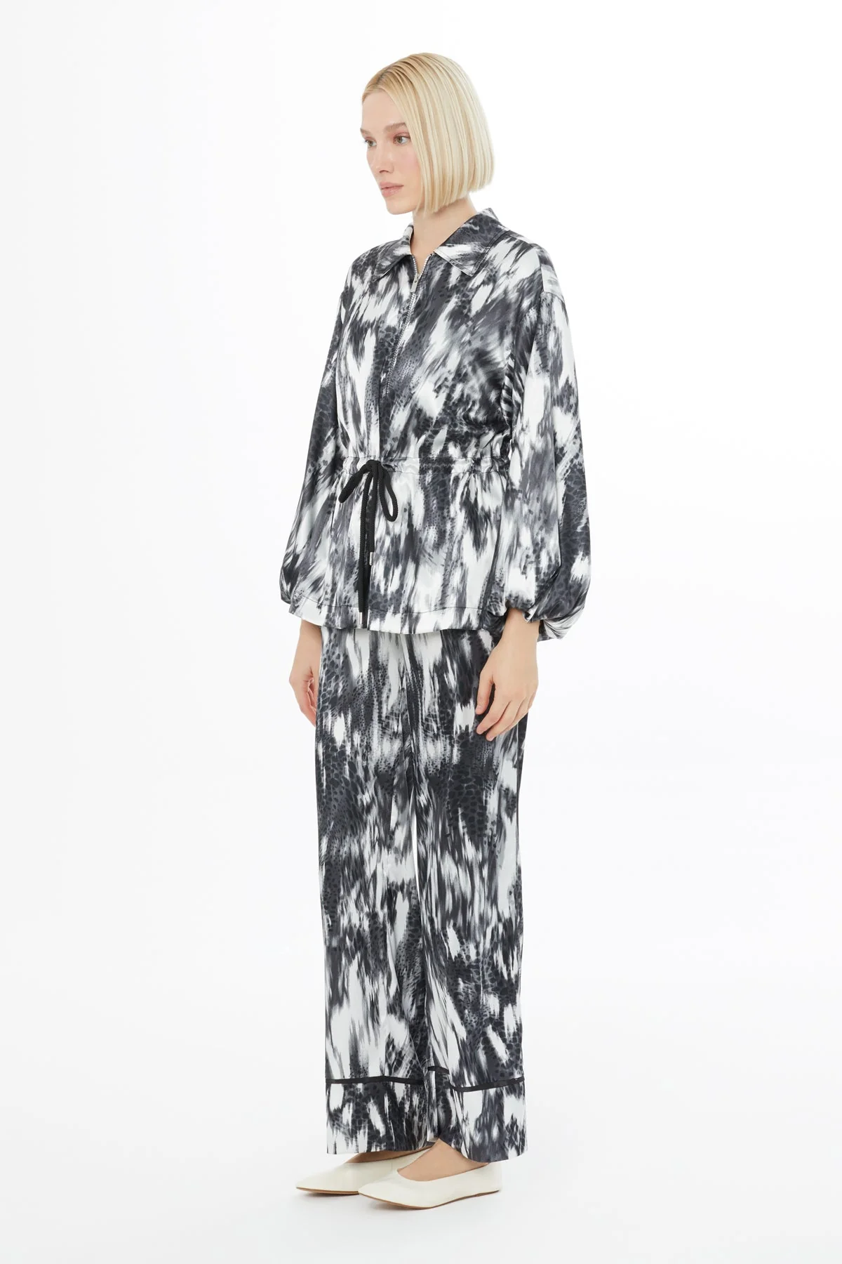 Printed Grey Suit - Image 4
