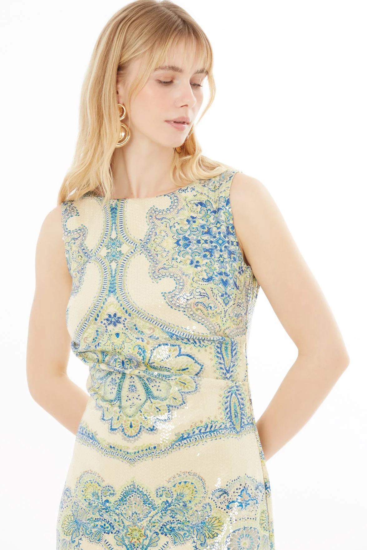 Printed Maxi Dress with Backless Design - Image 2