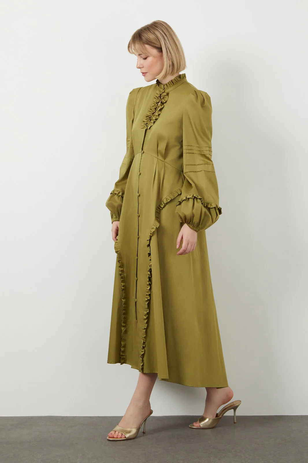 Ruffle Collar High-Low Hem Unlined Green Dress - Image 3