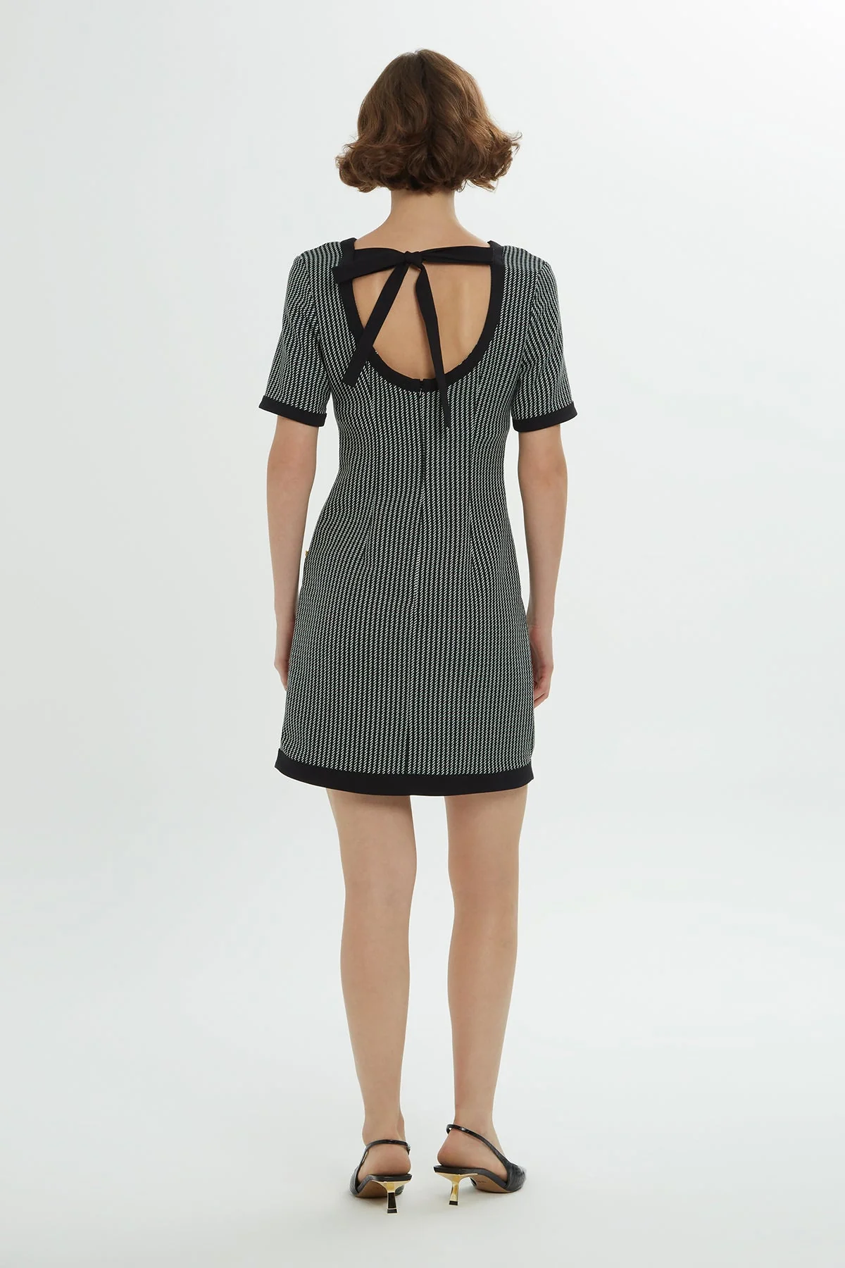 Short-Sleeve Striped Knee-Length  Dress - Image 4