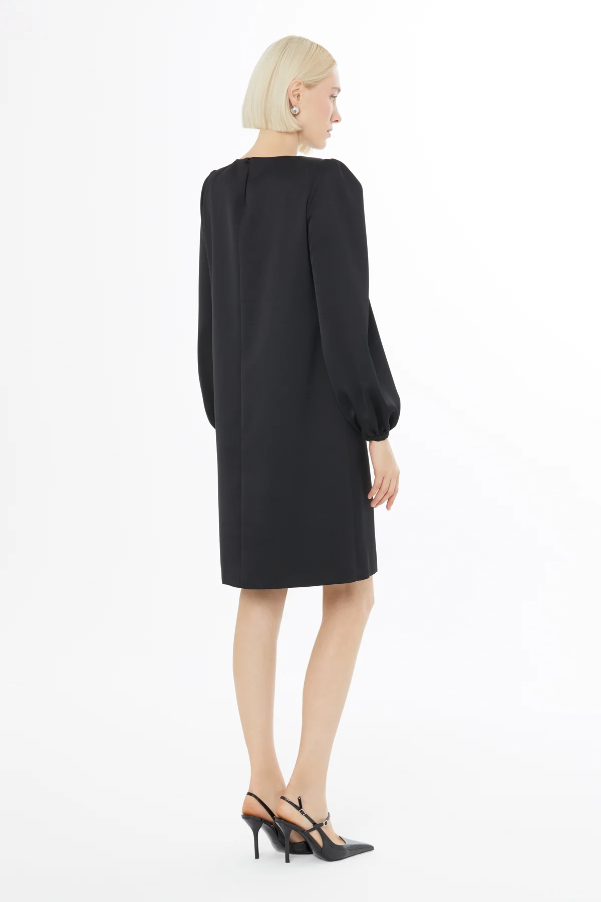 Shoulder-Pad Long-Sleeve Buttoned Midi Dress - Image 3