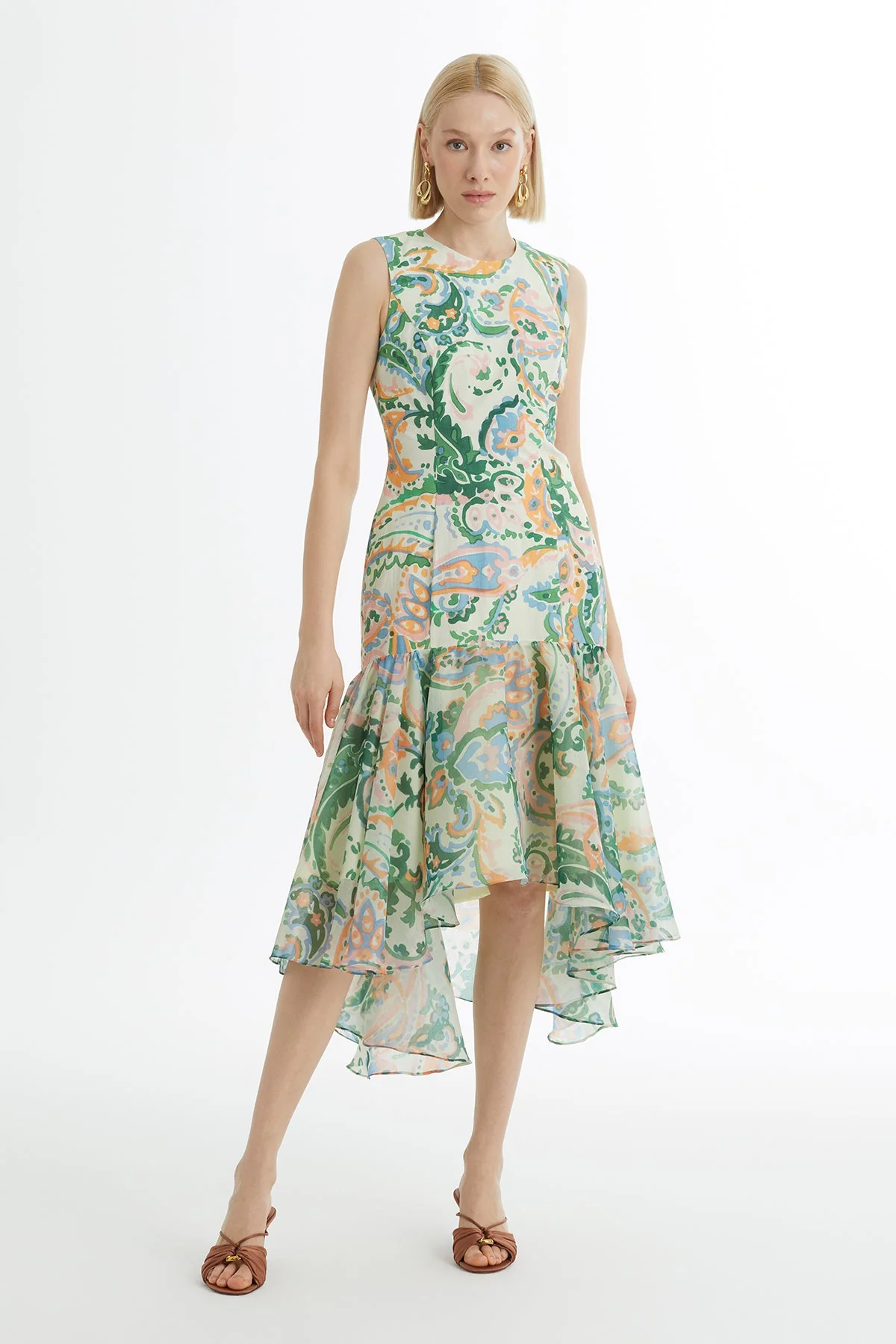 Sleeveless Gathered Patterned Dress - Image 2