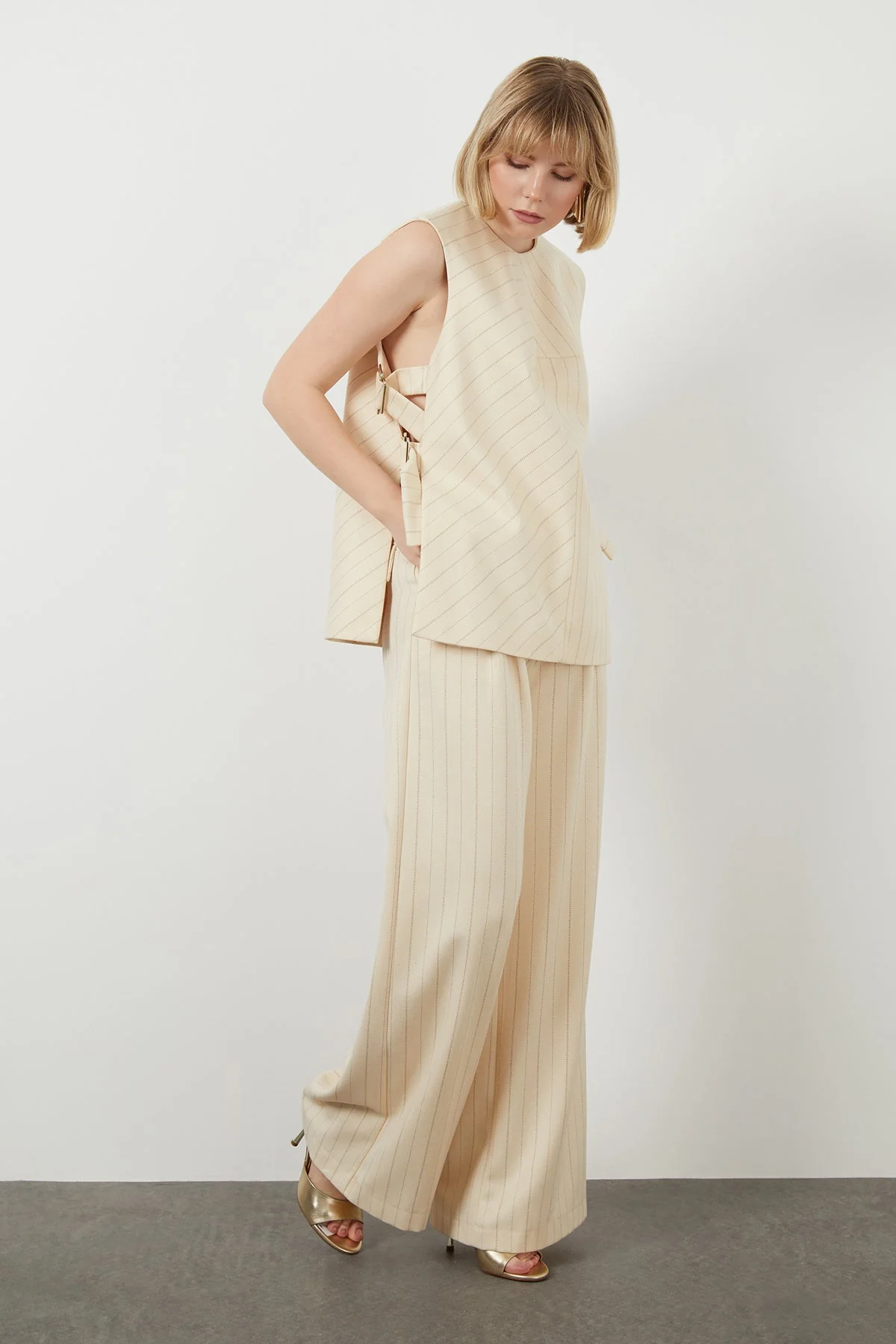 Striped Sleeveless Vest - Image 3