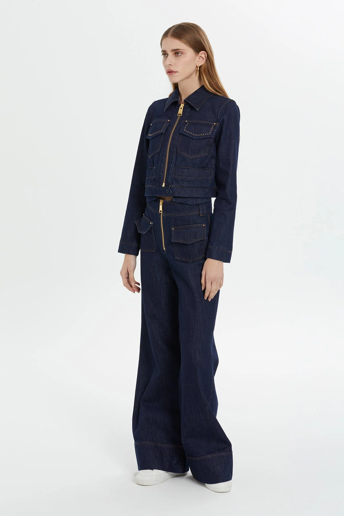 Stud-Detail Cropped Denim Jacket - Image 4