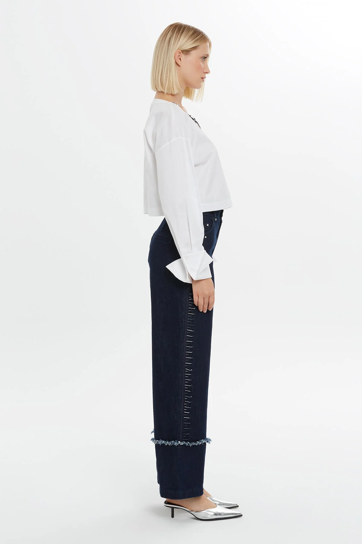 White Beaded Collar Detail Blouse - Image 5