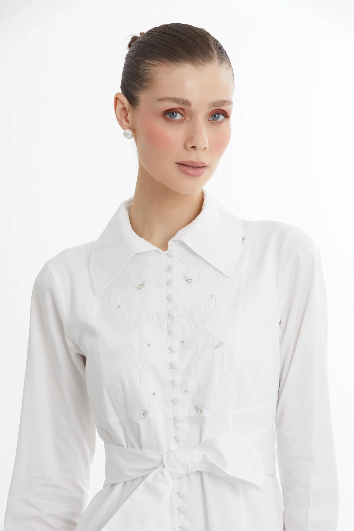 White Embroidered Detail Midi Dress - Image 3