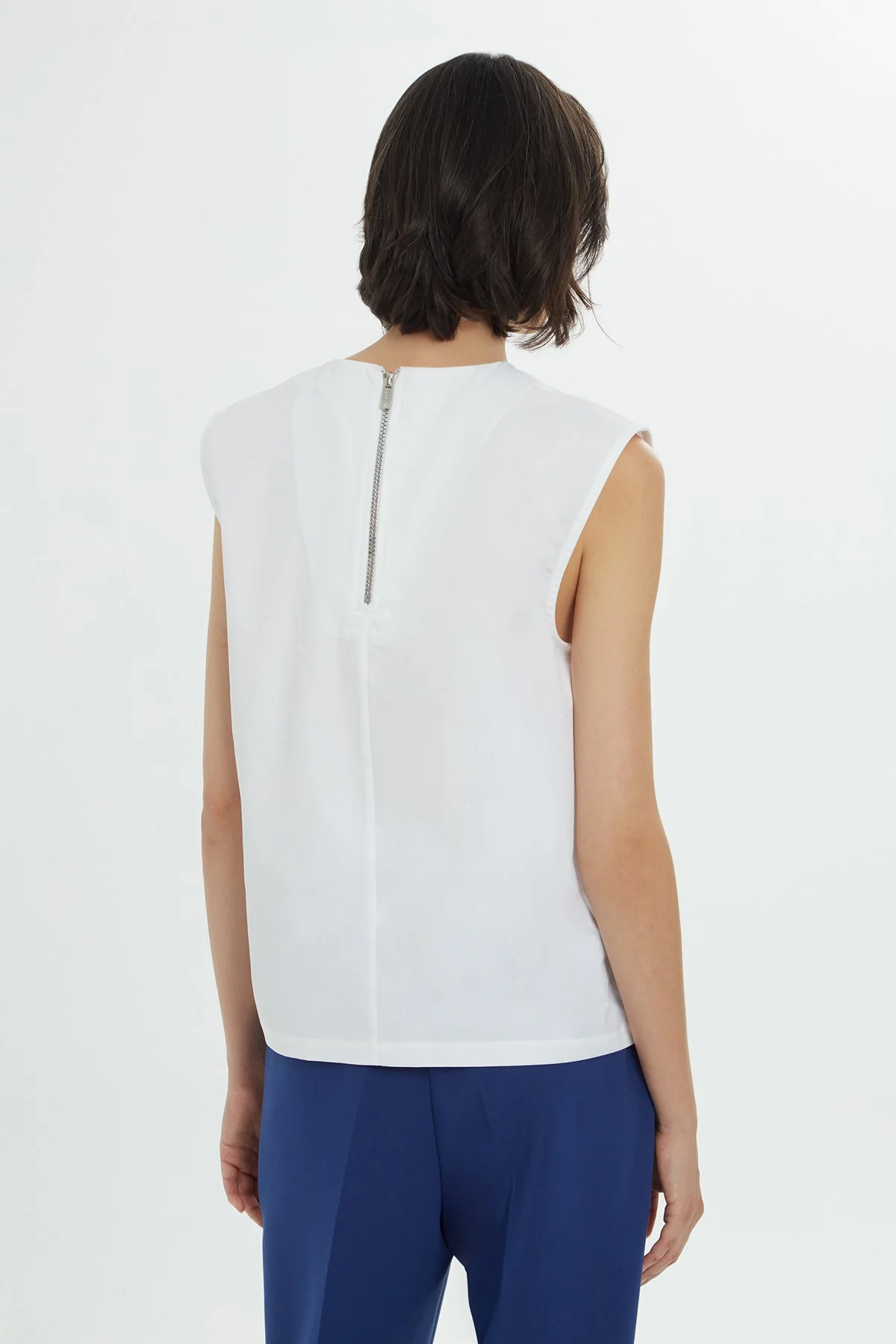 White Pleated Panel Sleeveless Blouse - Image 3