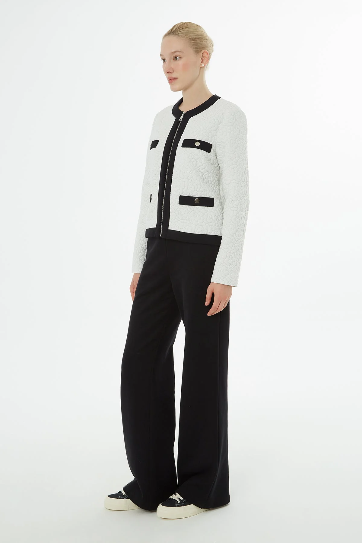 White Printed-Detail Tracksuit Set - Image 2