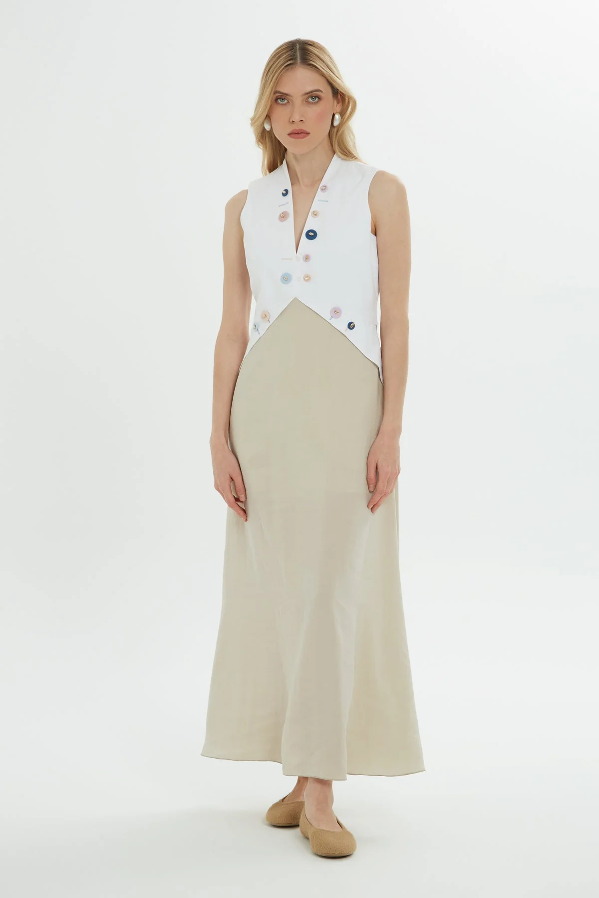 White V-Neck Sleeveless Maxi Dress