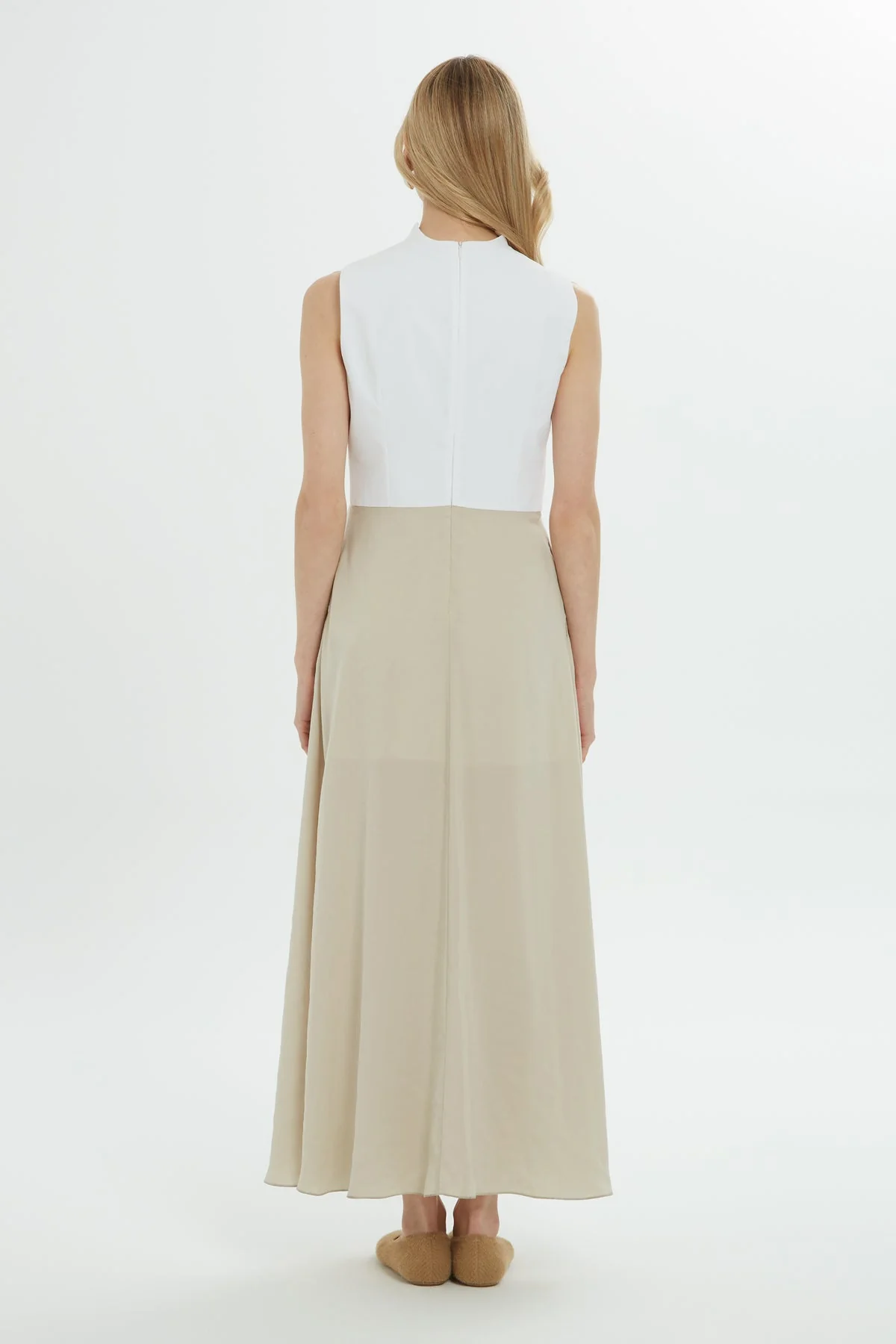 White V-Neck Sleeveless Maxi Dress - Image 6