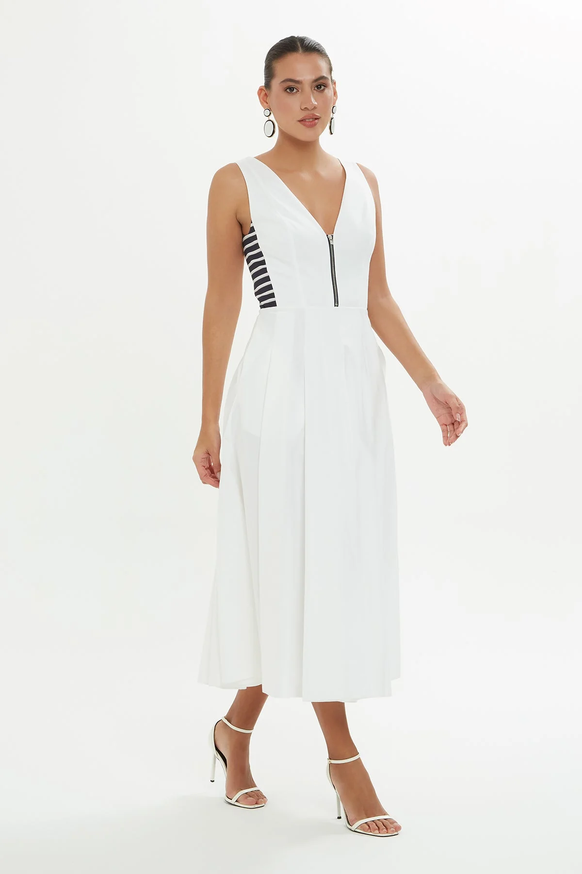 White V-Neck Sleeveless Midi Dress - Image 4