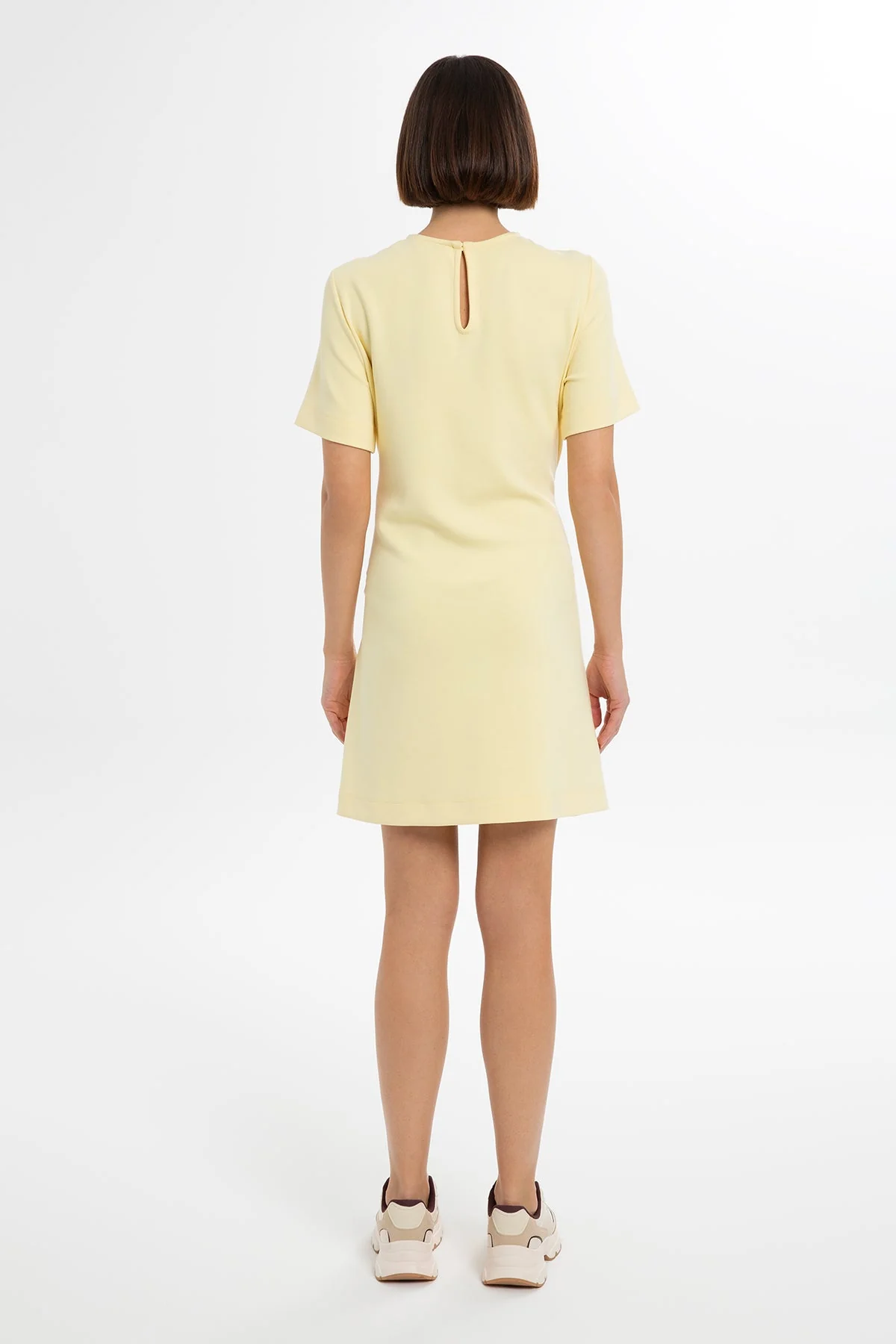 Yellow Short Dress with Belt Detail - Image 4